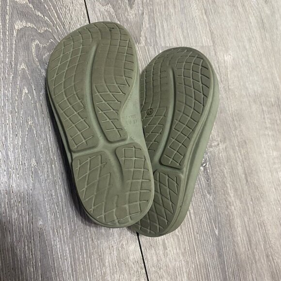 Oofos Ooah Men's 4 Womens 6 Green Slide Sandal Comfort Slip-On Sandals - Picture 4 of 4